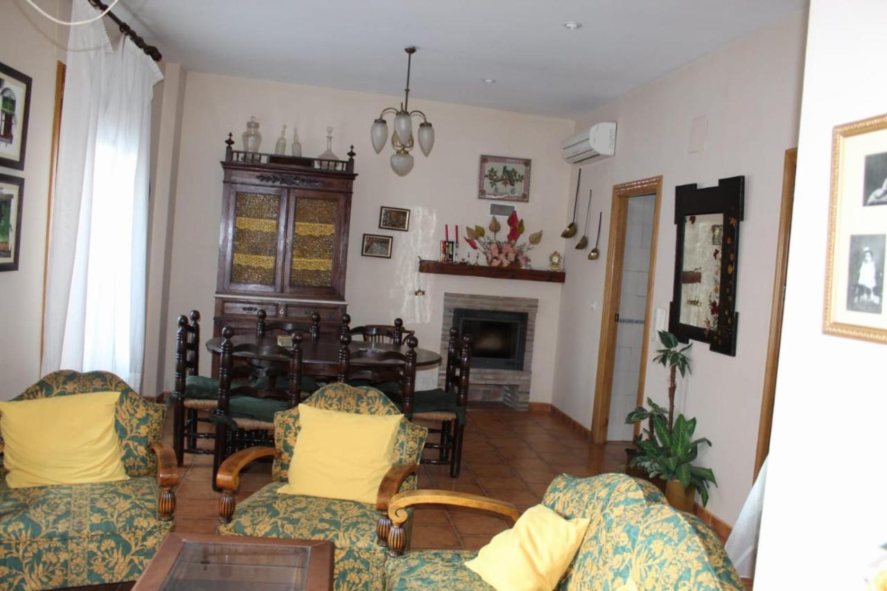 Casa Rural Puerta De La Iglesia Ельче-де-ла-Сьєрра Екстер'єр фото
