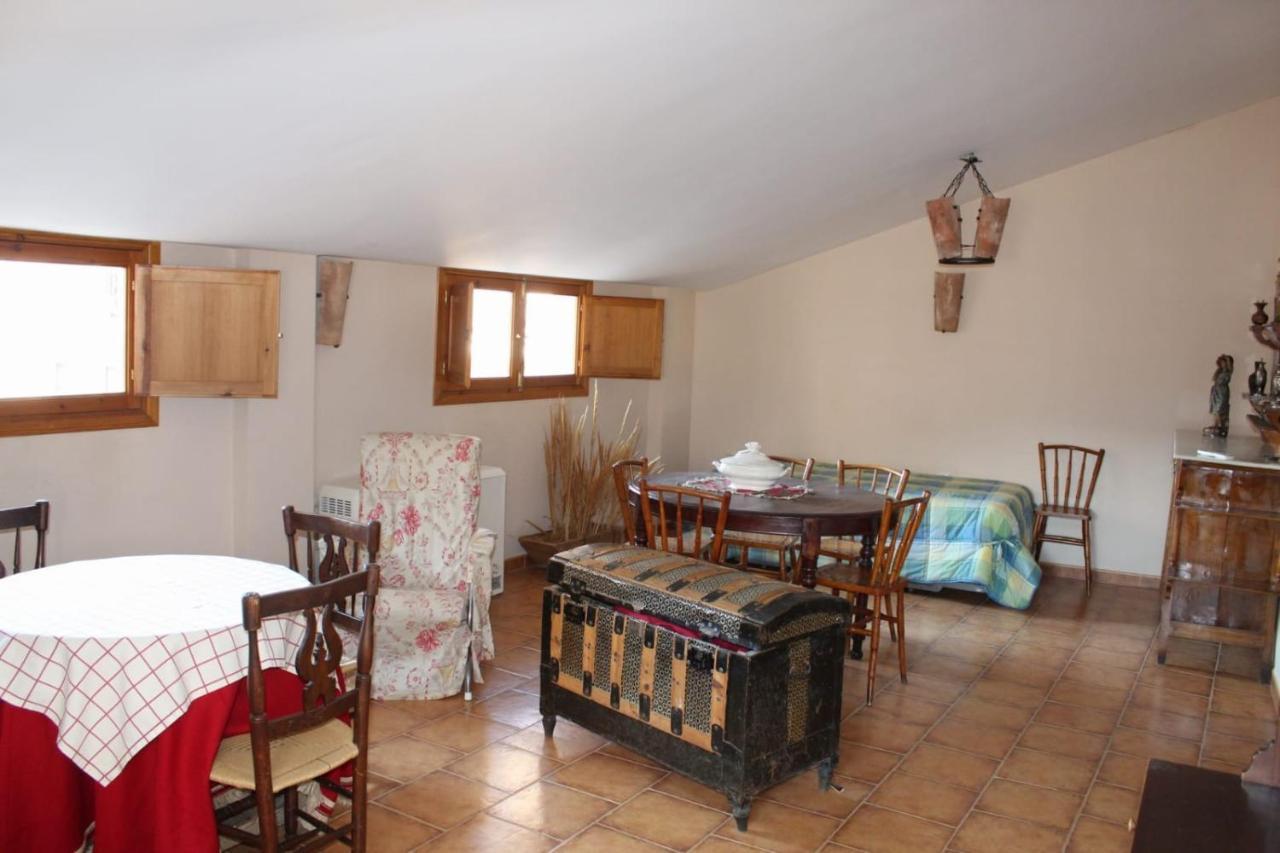 Casa Rural Puerta De La Iglesia Ельче-де-ла-Сьєрра Екстер'єр фото