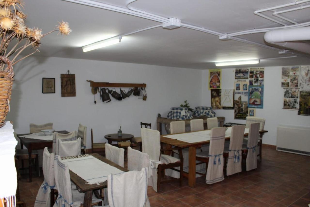 Casa Rural Puerta De La Iglesia Ельче-де-ла-Сьєрра Екстер'єр фото